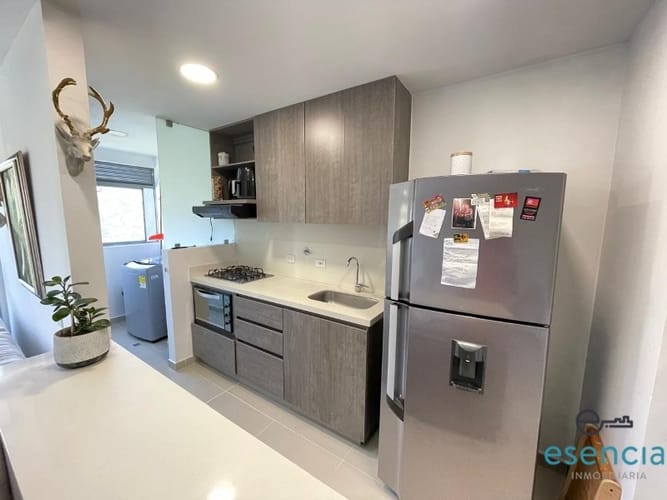 Apartamento de 2 alcobas en arriendo en El Chingui, Envigado, 65 m² · foto 3 de 10