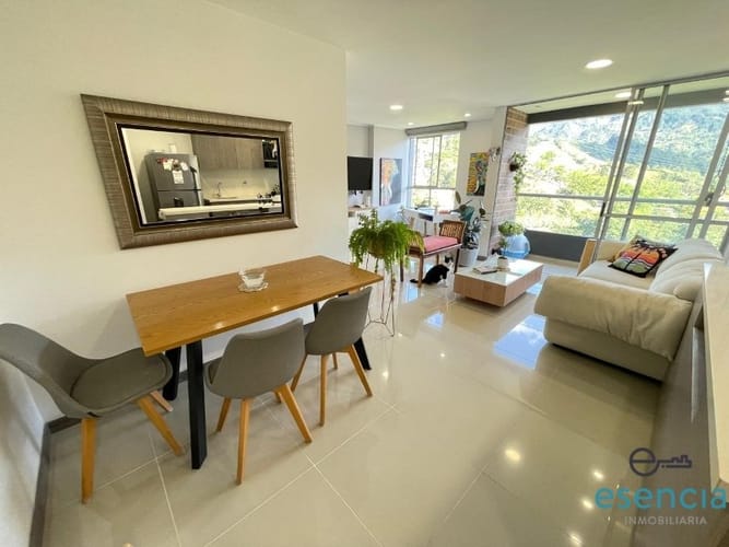 Apartamento de 2 alcobas en arriendo en El Chingui, Envigado, 65 m² · foto 5 de 10