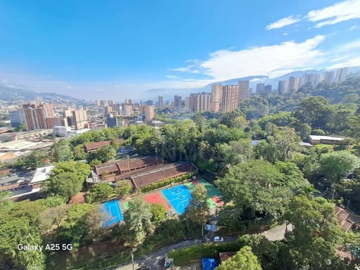 Apartamento de 2 alcobas en arriendo en El Carmelo Ii, Sabaneta, 75 m² · foto 7 de 19