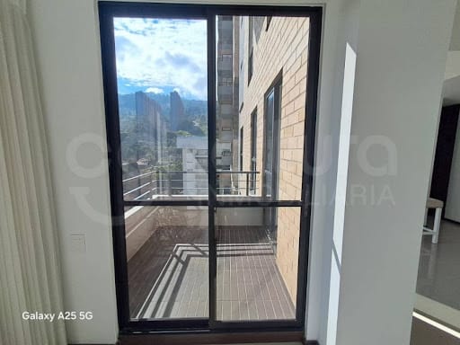 Apartamento de 2 alcobas en arriendo en El Carmelo Ii, Sabaneta, 75 m² · foto 8 de 19