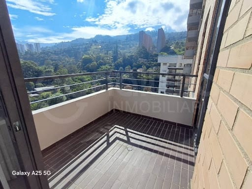 Apartamento de 2 alcobas en arriendo en El Carmelo Ii, Sabaneta, 75 m² · foto 9 de 19