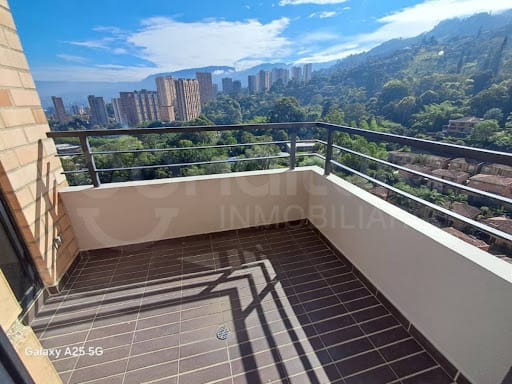 Apartamento de 2 alcobas en arriendo en El Carmelo Ii, Sabaneta, 75 m² · foto 10 de 19