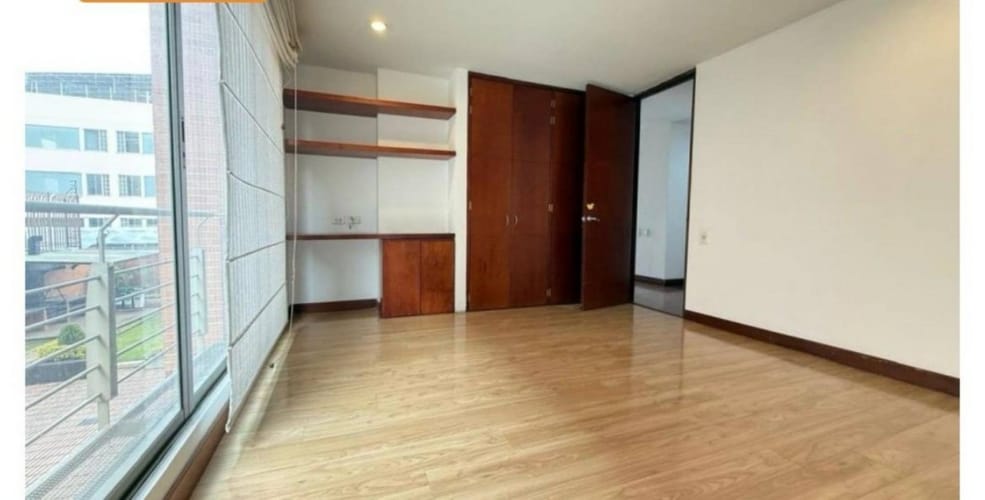 Apartamento de 5 alcobas en venta en Cr. El Bosque, Bogotá, 220 m² · foto 4 de 21