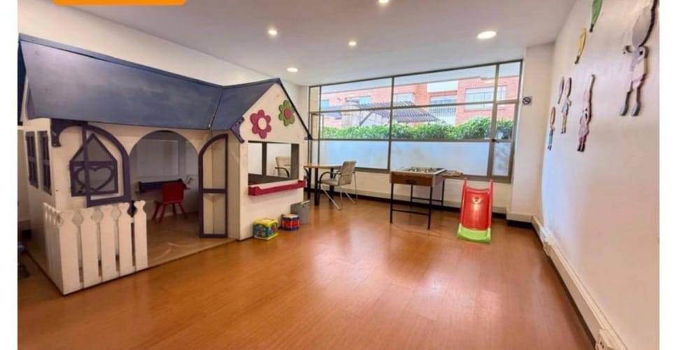 Apartamento de 5 alcobas en venta en Cr. El Bosque, Bogotá, 220 m² · foto 9 de 21