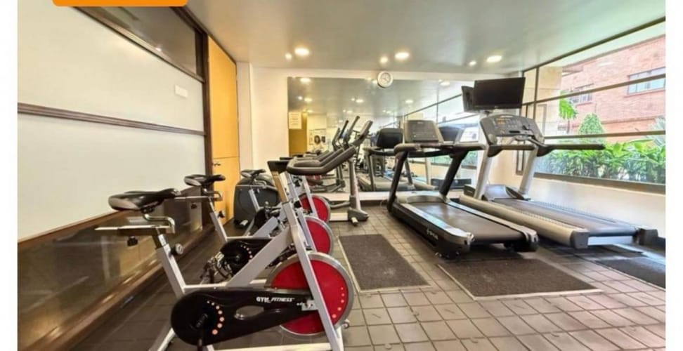 Apartamento de 5 alcobas en venta en Cr. El Bosque, Bogotá, 220 m² · foto 11 de 21