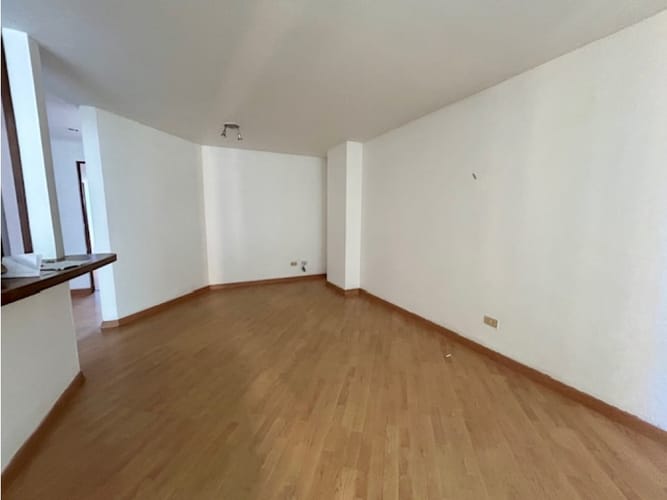 Apartamento de 2 alcobas en arriendo en Chapinero, Bogotá, 68 m² · foto 3 de 13
