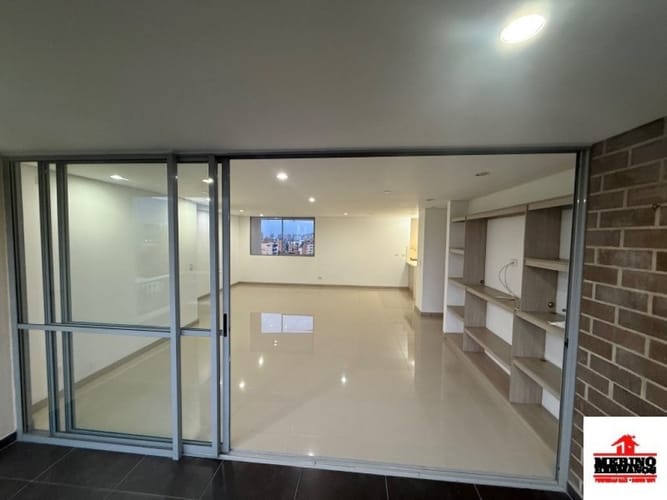 Apartamento de 3 alcobas en venta en Zuñiga, Envigado, 129 m² · foto 4 de 16
