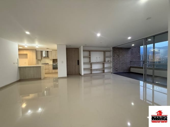Apartamento de 3 alcobas en venta en Zuñiga, Envigado, 129 m² · foto 5 de 16