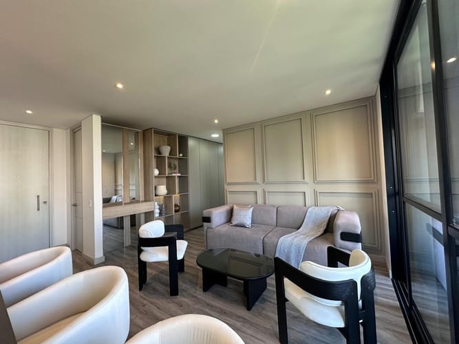Apartamento de 2 alcobas en arriendo en El Poblado, Medellín, 98 m² · foto 10 de 19