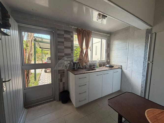 Casa Amueblada De 1 Dormitorio En Alquiler Anual En Atlántida. Inm Atlántida · Foto 3