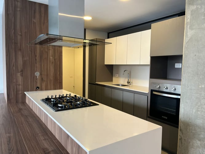 Apartamento de 2 alcobas en arriendo en Patio Bonito, Medellín, 104 m² · foto 2 de 15
