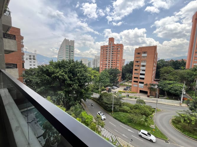Apartamento de 2 alcobas en arriendo en Patio Bonito, Medellín, 104 m² · foto 6 de 15