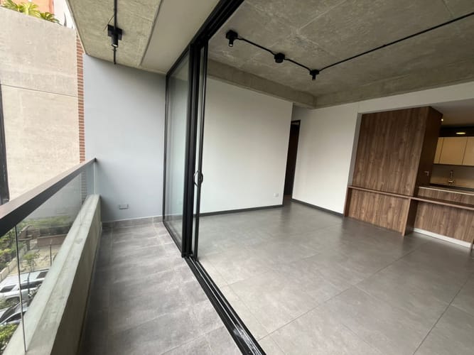 Apartamento de 2 alcobas en arriendo en Patio Bonito, Medellín, 104 m² · foto 8 de 15