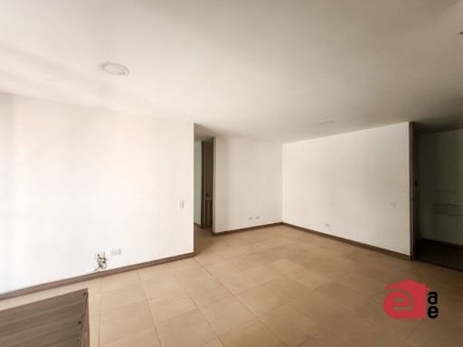 Apartamento de 3 alcobas en venta en Centro, La Estrella, 70 m² · foto 2 de 18