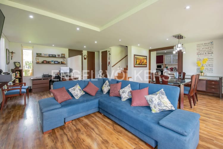 Casa de 5 alcobas en venta en Pueblo Viejo, Cota, 176 m² · foto 2 de 20