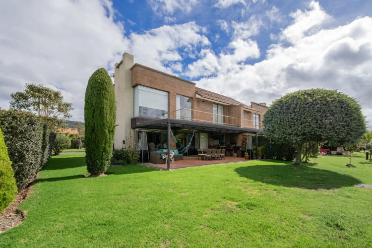 Casa de 5 alcobas en venta en Pueblo Viejo, Cota, 176 m² · foto 1 de 20