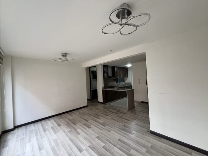 Apartamento de 3 alcobas en venta en Nueva Castilla, Bogotá, 63 m² · foto 2 de 16