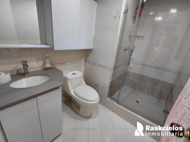 Apartaestudio en arriendo en Laureles Nogal, Medellín, 51 m² · foto 6 de 16