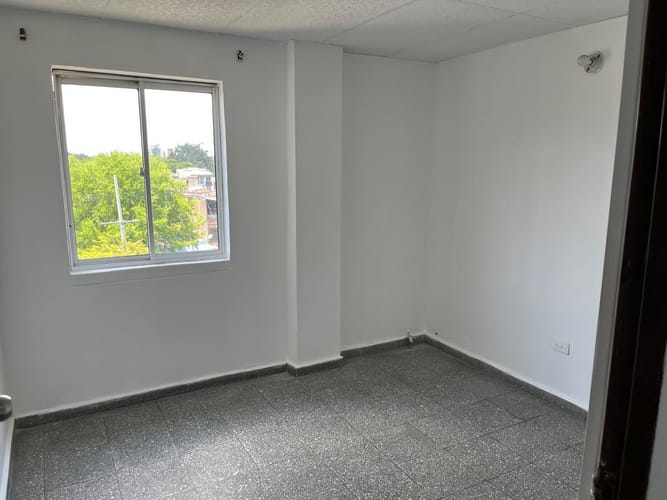 Apartamento de 3 alcobas en venta en Departamental, Cali, 70 m² · foto 6 de 13