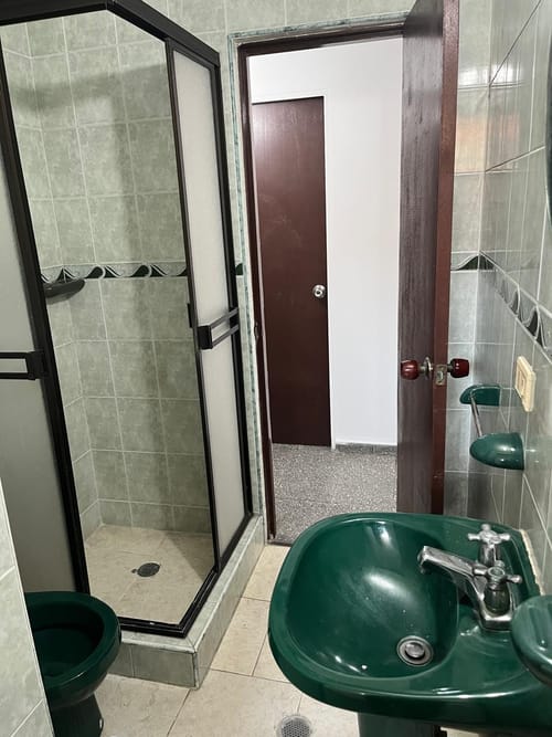 Apartamento de 3 alcobas en venta en Departamental, Cali, 70 m² · foto 8 de 13