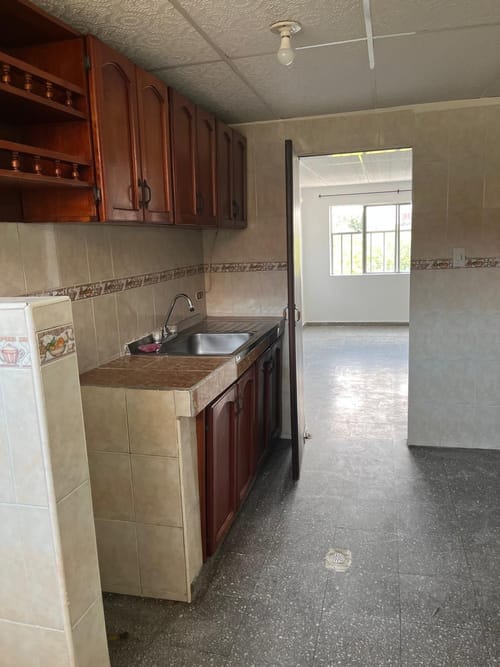 Apartamento de 3 alcobas en venta en Departamental, Cali, 70 m² · foto 9 de 13
