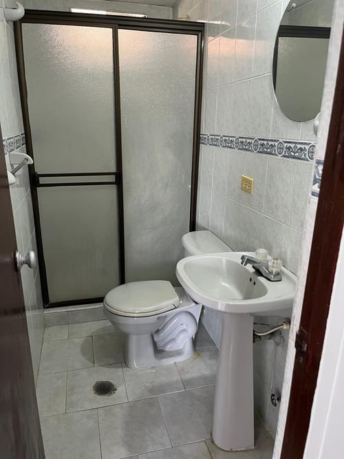 Apartamento de 3 alcobas en venta en Departamental, Cali, 70 m² · foto 10 de 13