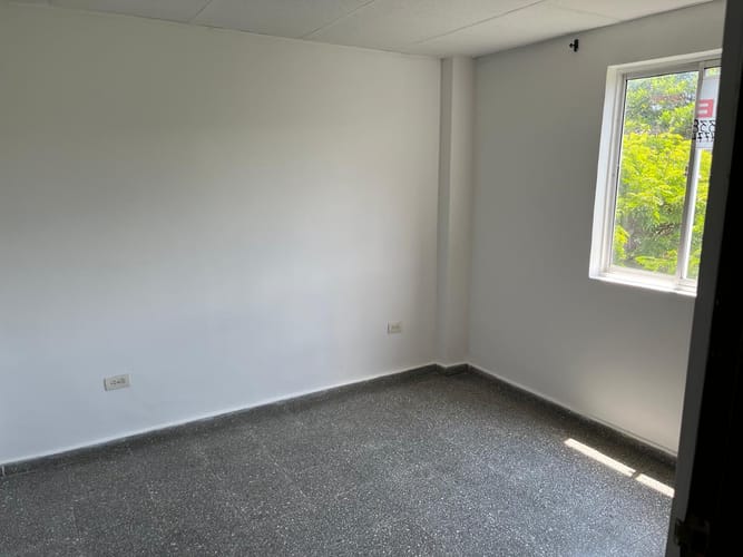 Apartamento de 3 alcobas en venta en Departamental, Cali, 70 m² · foto 11 de 13