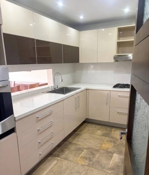 Apartamento de 2 alcobas en venta en Santa Barbara, Bogotá, 136 m² · foto 6 de 18