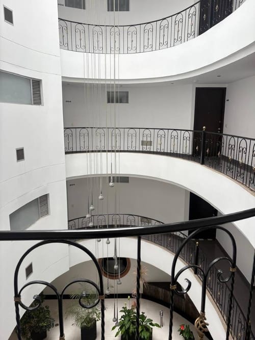 Apartamento de 2 alcobas en venta en Santa Barbara, Bogotá, 136 m² · foto 16 de 18