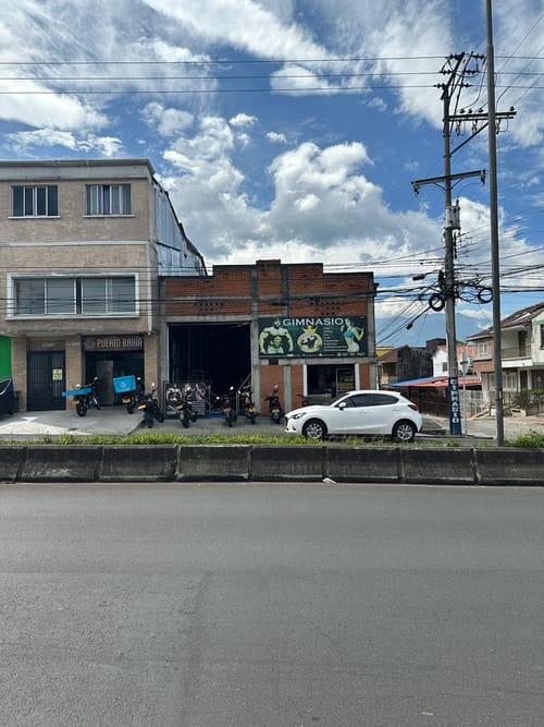 Local en venta en Granada, Armenia, 189 m² · foto 4 de 14