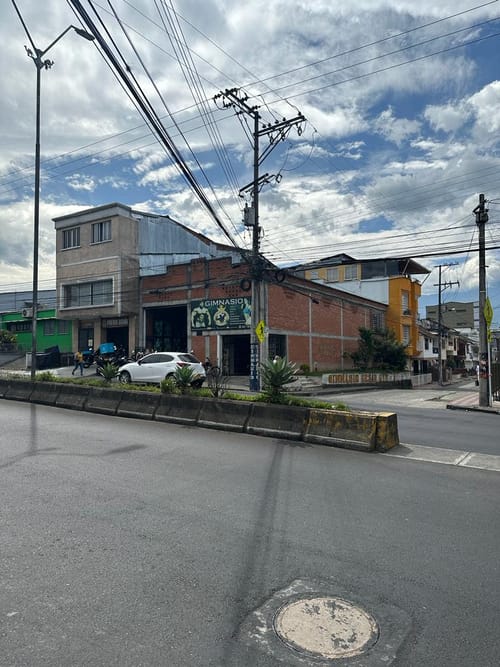 Local en venta en Granada, Armenia, 189 m² · foto 5 de 14