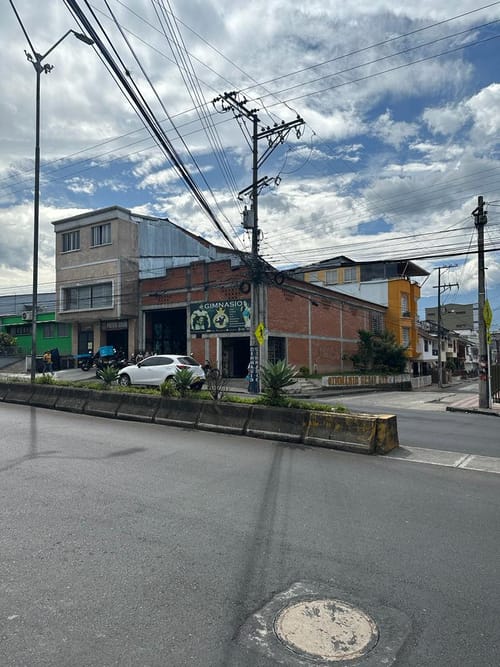 Local en venta en Granada, Armenia, 189 m² · foto 7 de 14