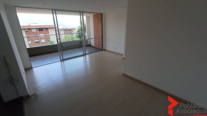 Apartamento de 2 alcobas en arriendo en Loma Del Esmeraldal, Envigado, 84 m² · foto 5 de 24