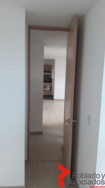 Apartamento de 2 alcobas en arriendo en Loma Del Esmeraldal, Envigado, 84 m² · foto 6 de 24