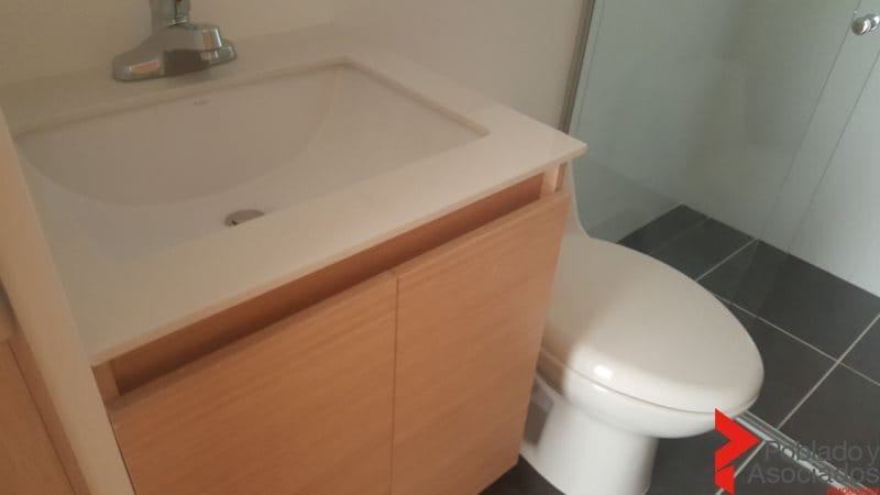 Apartamento de 2 alcobas en arriendo en Loma Del Esmeraldal, Envigado, 84 m² · foto 23 de 24