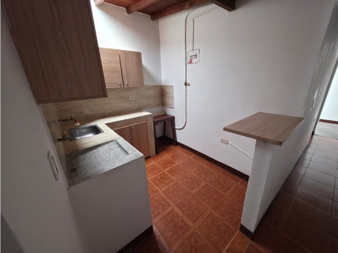 Apartamento de 3 alcobas en arriendo en Manrique Oriental, Medellín, 64 m² · foto 2 de 17