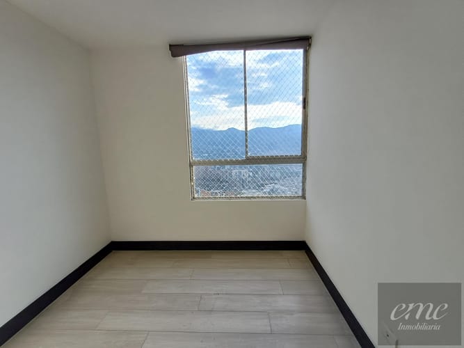 Apartamento de 3 alcobas en venta en Asomadera No.2, Medellín, 87 m² · foto 12 de 19