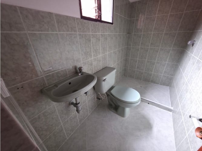 Apartamento de 3 alcobas en arriendo en Manrique Oriental, Medellín, 64 m² · foto 13 de 17