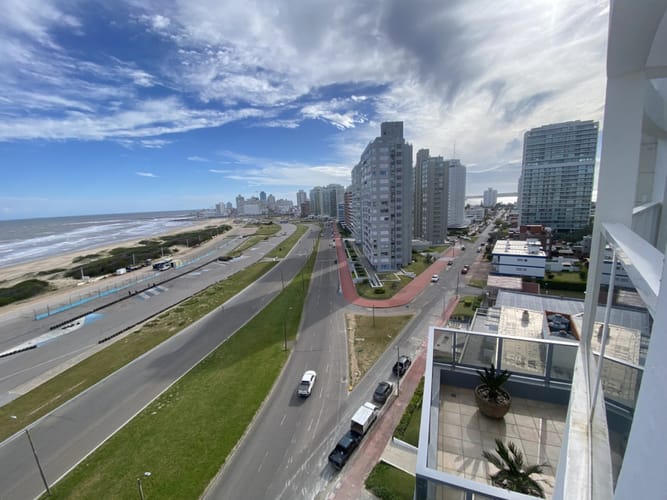 APARTAMENTO EN VENTA 3 DORMITORIOS EN EDIFICIO MARTINIQUE