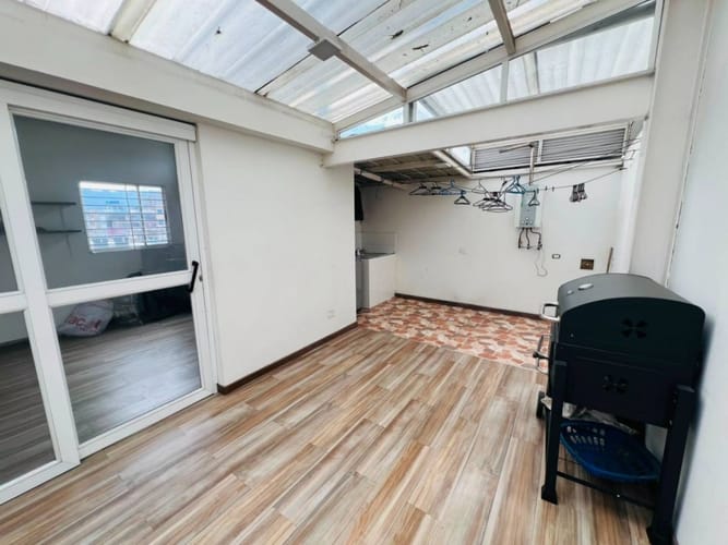 Casa de 8 alcobas en venta en Primavera Occidental - Puente Aranda, Bogotá, 469 m² · foto 9 de 21