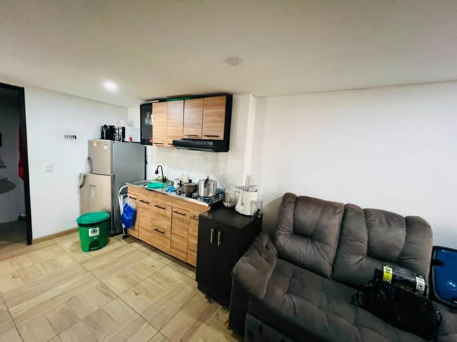 Casa de 8 alcobas en venta en Primavera Occidental - Puente Aranda, Bogotá, 469 m² · foto 11 de 21