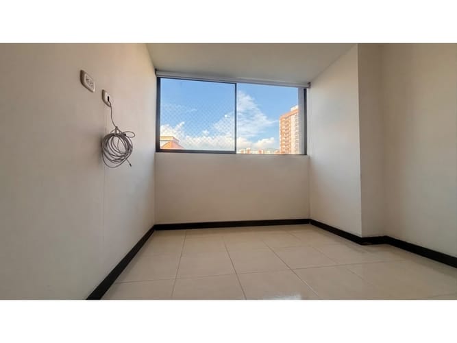 Apartamento de 3 alcobas en arriendo en Suramérica, Itagüí, 78 m² · foto 4 de 15