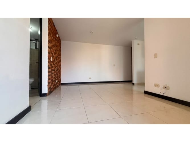 Apartamento de 3 alcobas en arriendo en Suramérica, Itagüí, 78 m² · foto 9 de 15