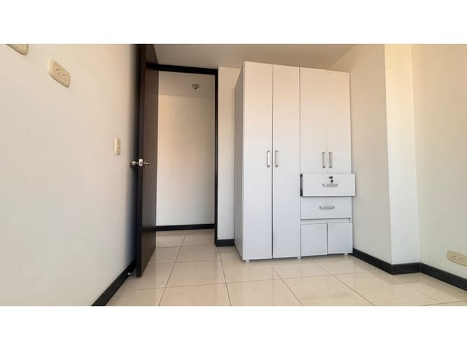 Apartamento de 3 alcobas en arriendo en Suramérica, Itagüí, 78 m² · foto 13 de 15