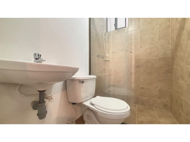 Apartamento de 3 alcobas en arriendo en Suramérica, Itagüí, 78 m² · foto 14 de 15