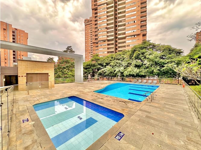 Apartamento de 3 alcobas en arriendo en La Florida, Medellín, 200 m² · foto 20 de 24