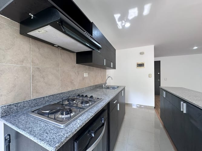 Apartamento de 1 alcoba en arriendo en El Poblado, Medellín, 65 m² · foto 4 de 14