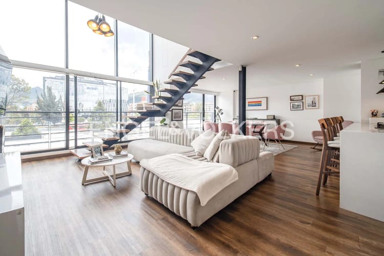 Apartamento de 3 alcobas en venta en Pasadena, Bogotá, 152 m² · foto 3 de 22