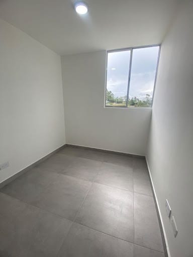 Apartamento de 2 alcobas en arriendo en Fontibon, Rionegro, 56 m² · foto 2 de 13