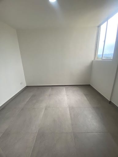 Apartamento de 2 alcobas en arriendo en Fontibon, Rionegro, 56 m² · foto 5 de 13